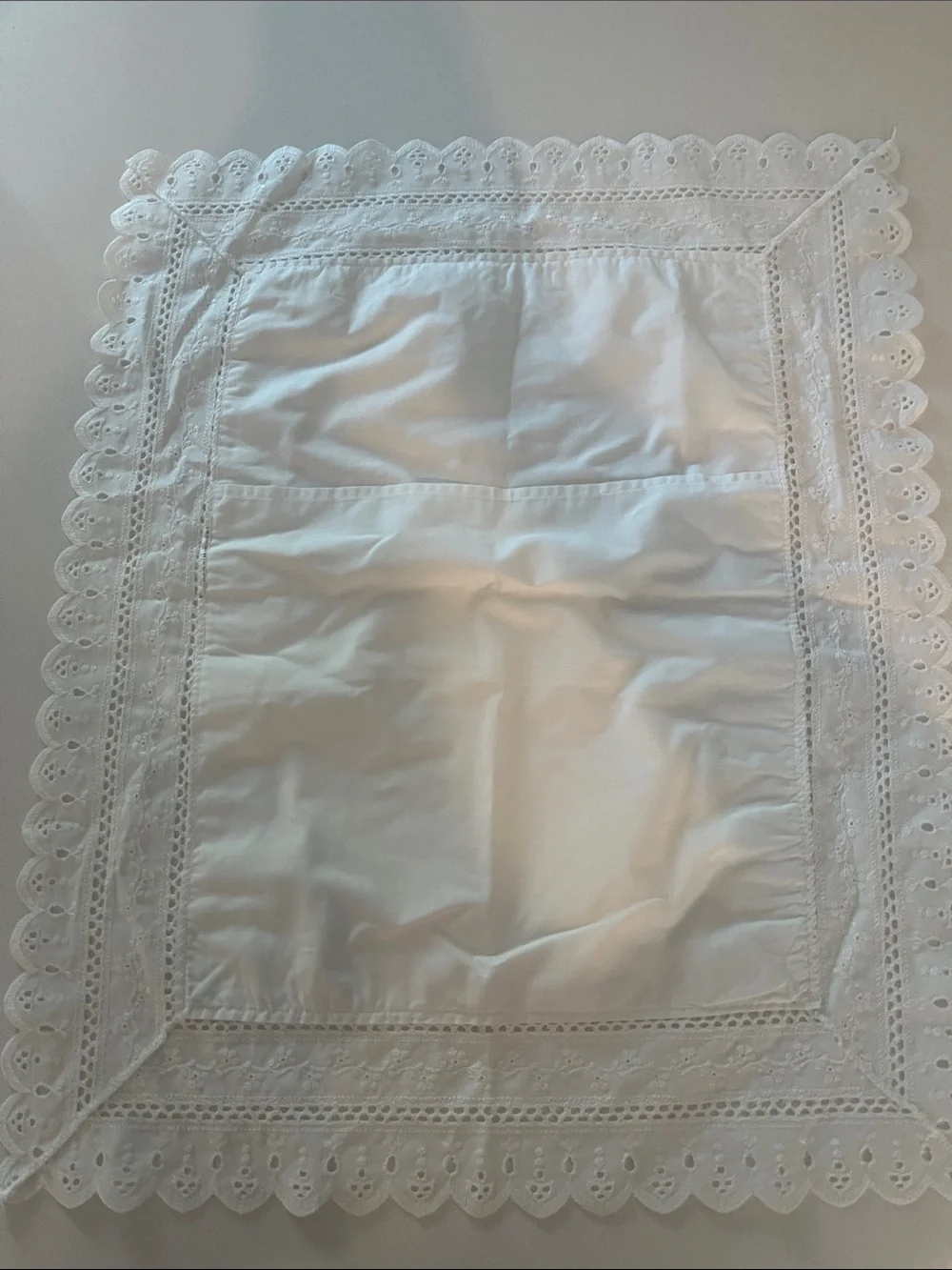 White Eyelet Lace Pillowcase - Unbranded